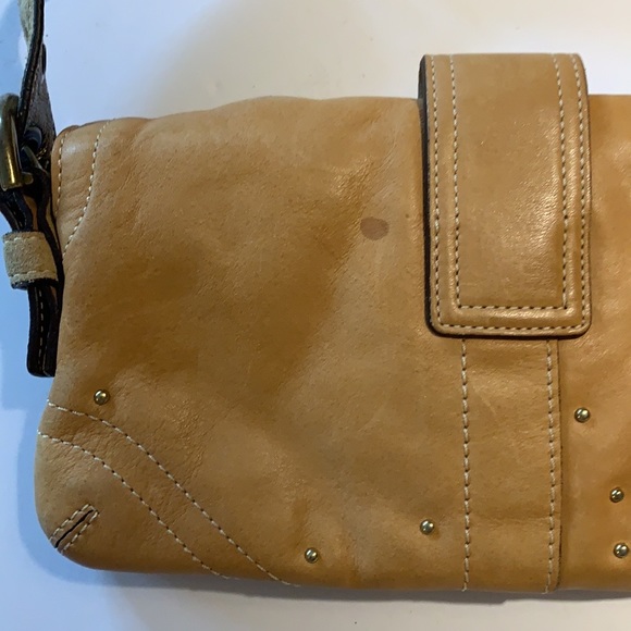 Coach studded vachetta leather shoulder bag - Picture 8 of 14